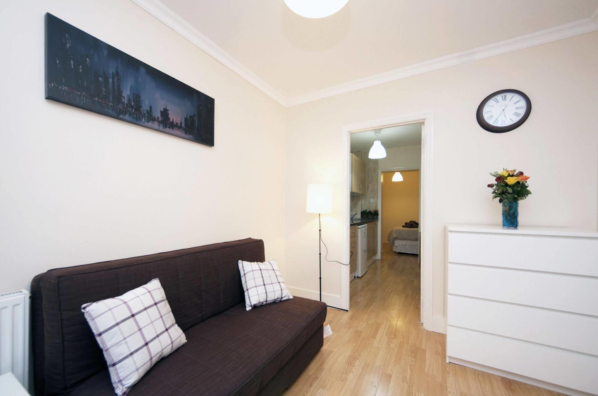 W14 Apartments Лондон Экстерьер фото