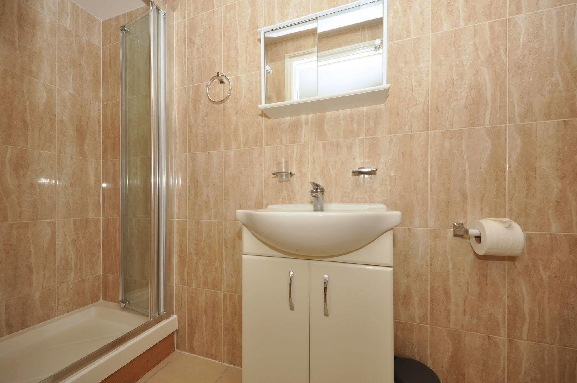 W14 Apartments Лондон Экстерьер фото
