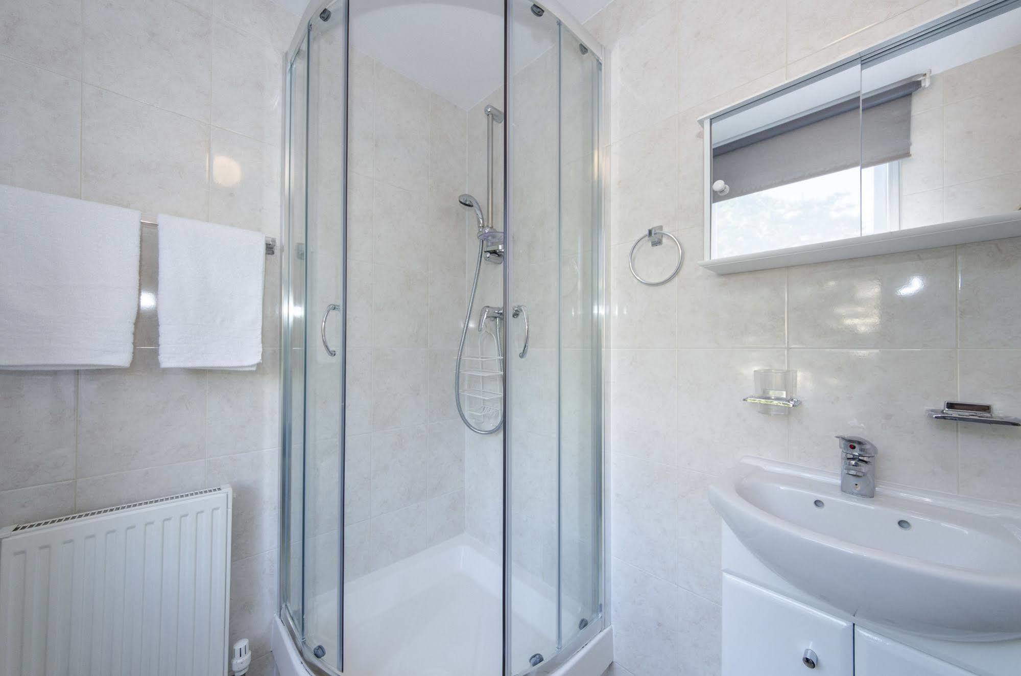 W14 Apartments Лондон Экстерьер фото