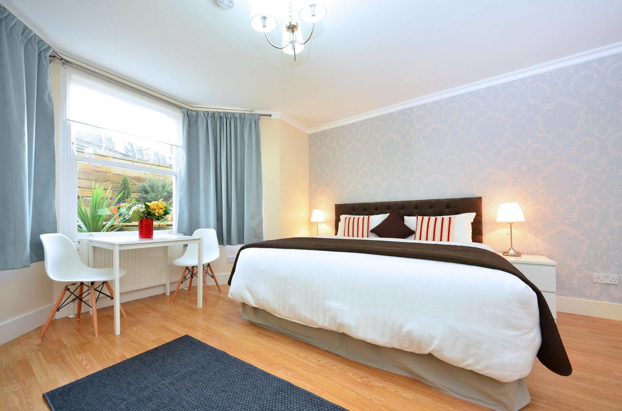 W14 Apartments Лондон Экстерьер фото