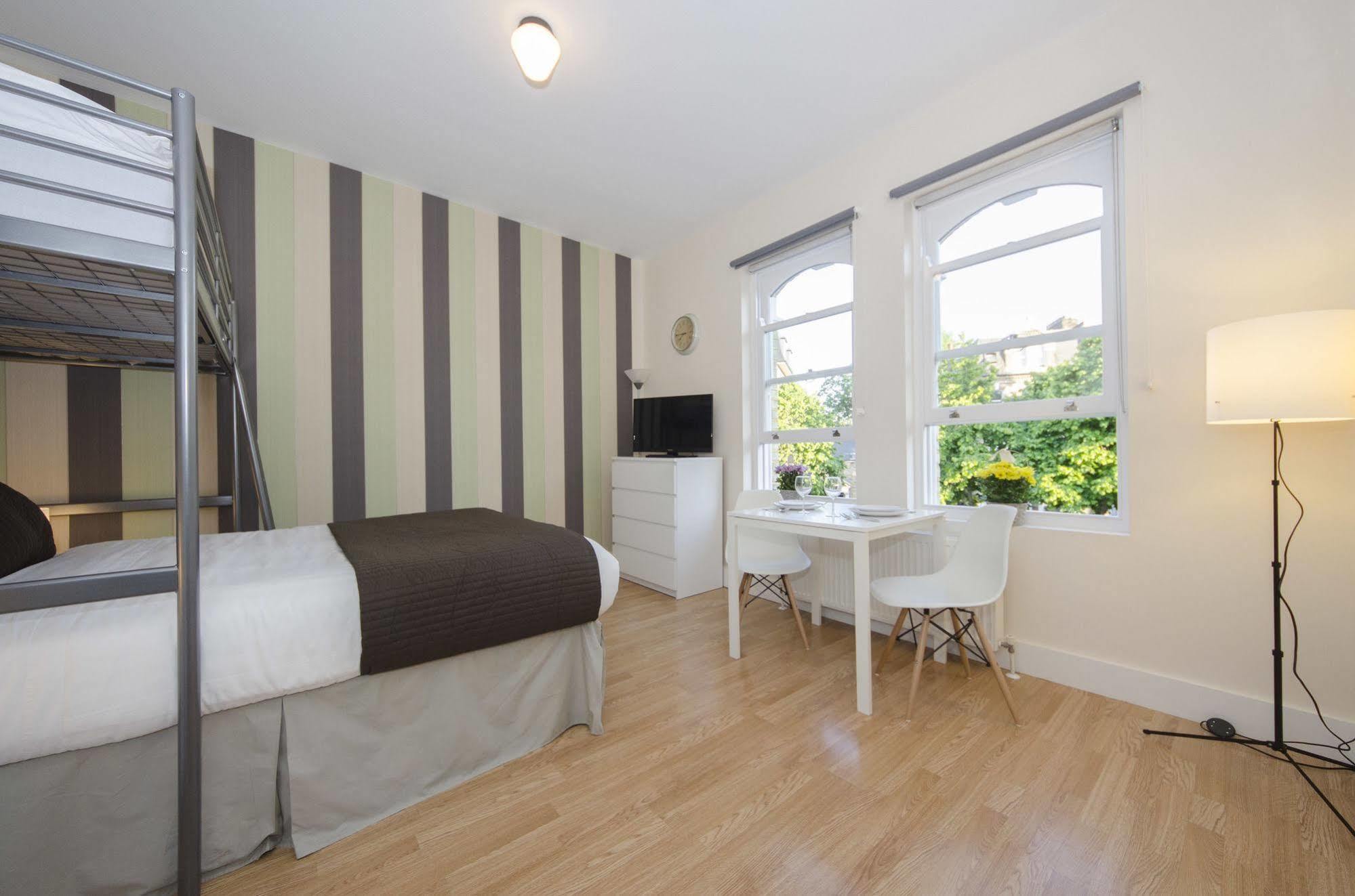 W14 Apartments Лондон Экстерьер фото