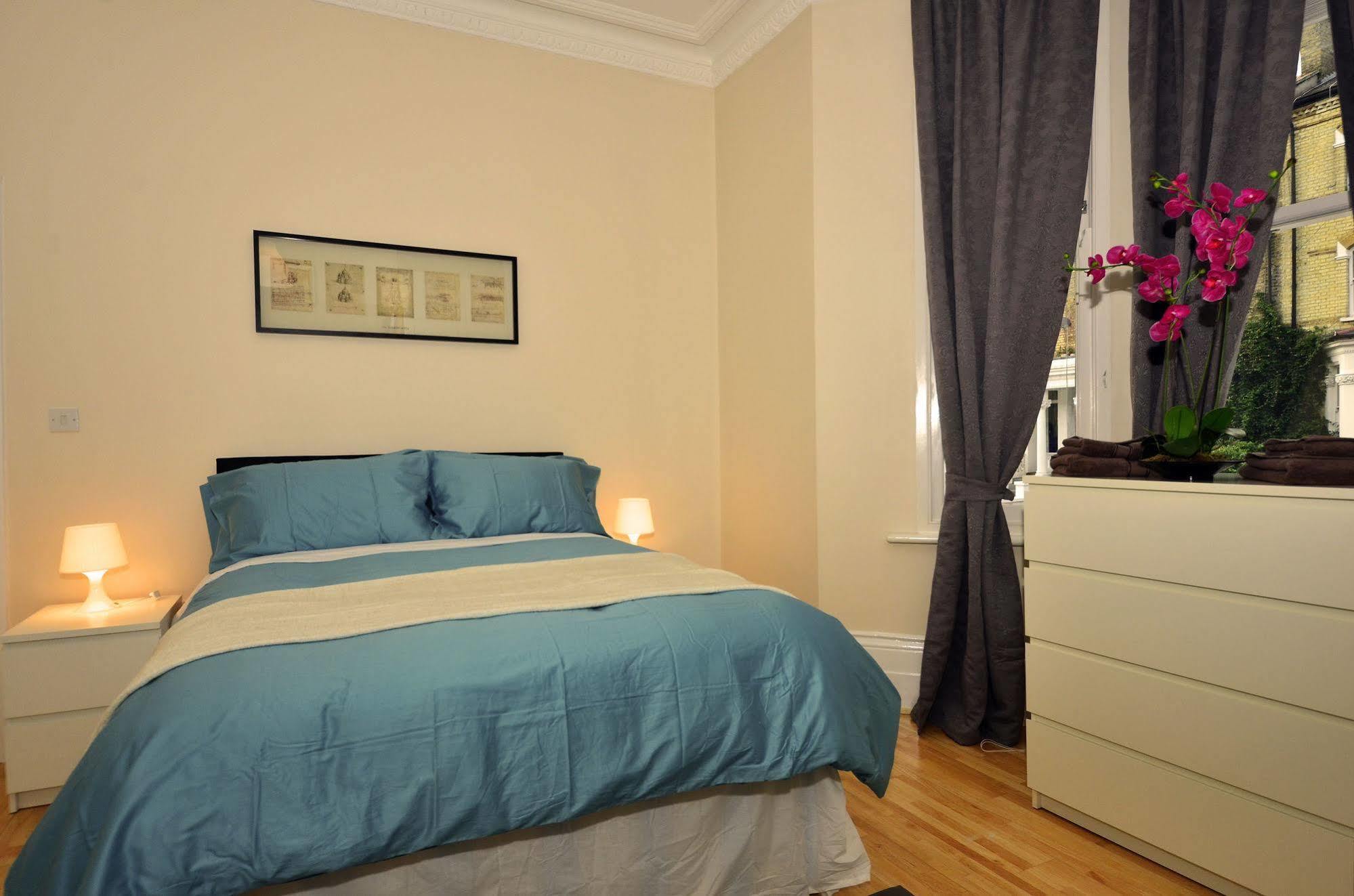 W14 Apartments Лондон Экстерьер фото