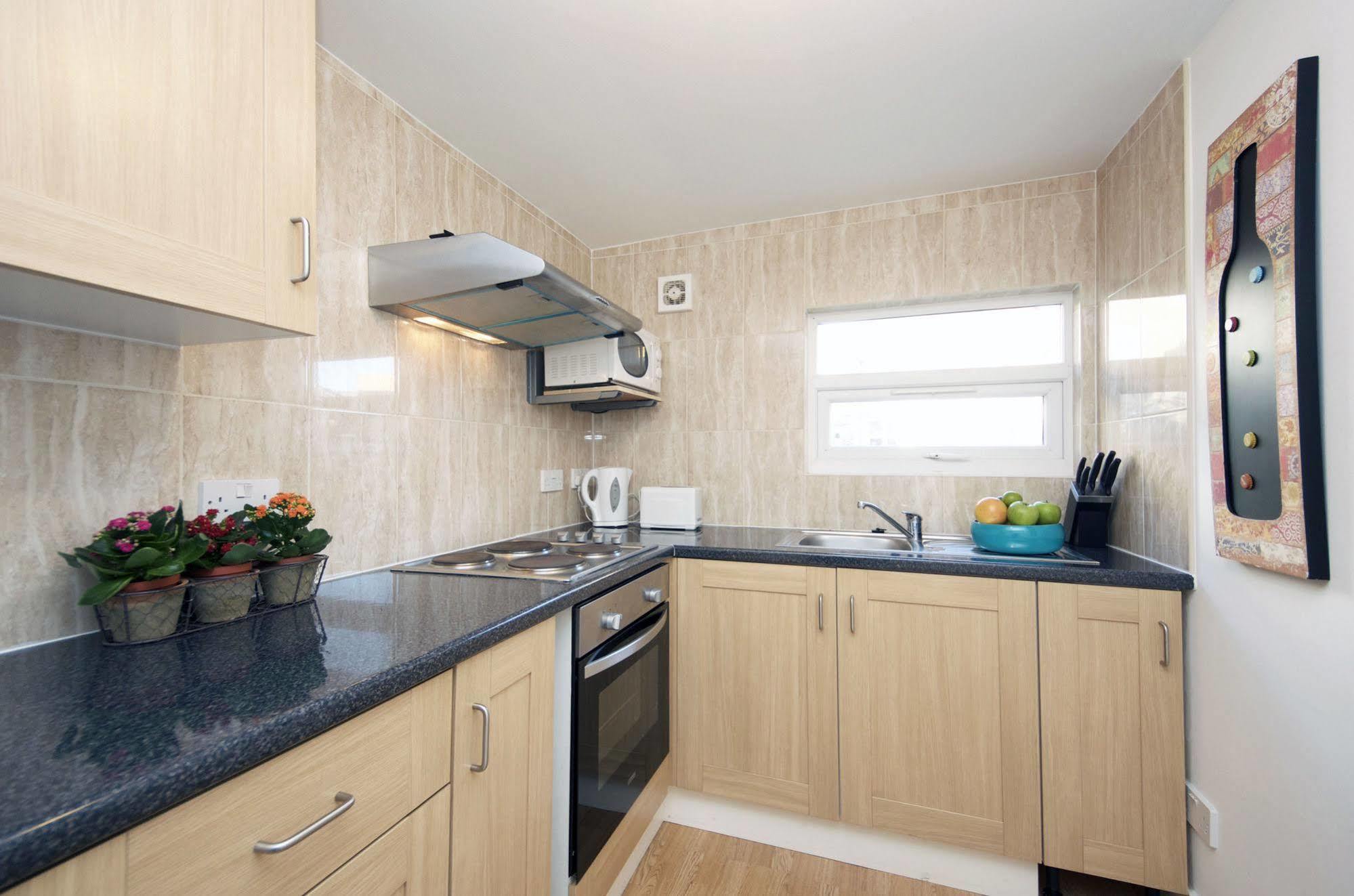 W14 Apartments Лондон Экстерьер фото