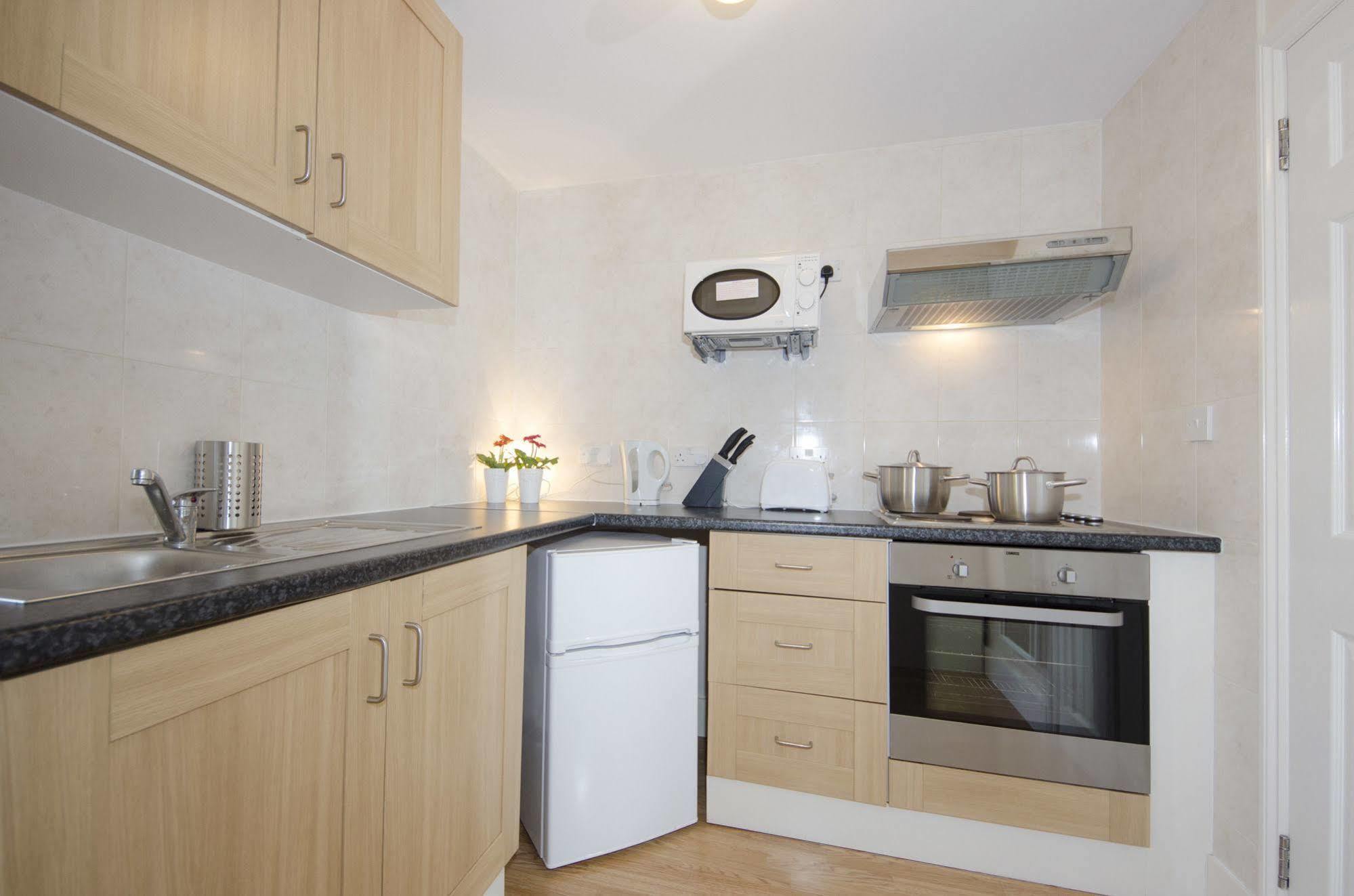 W14 Apartments Лондон Экстерьер фото