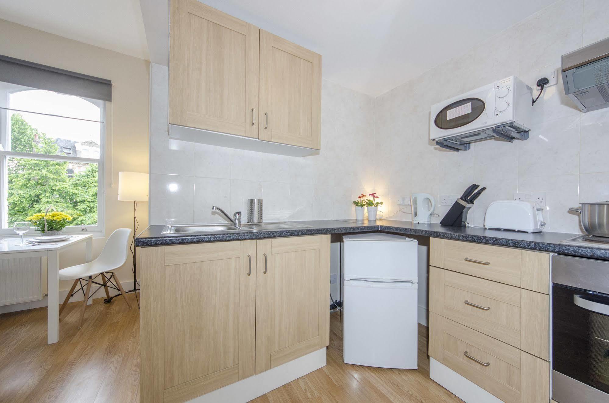 W14 Apartments Лондон Экстерьер фото