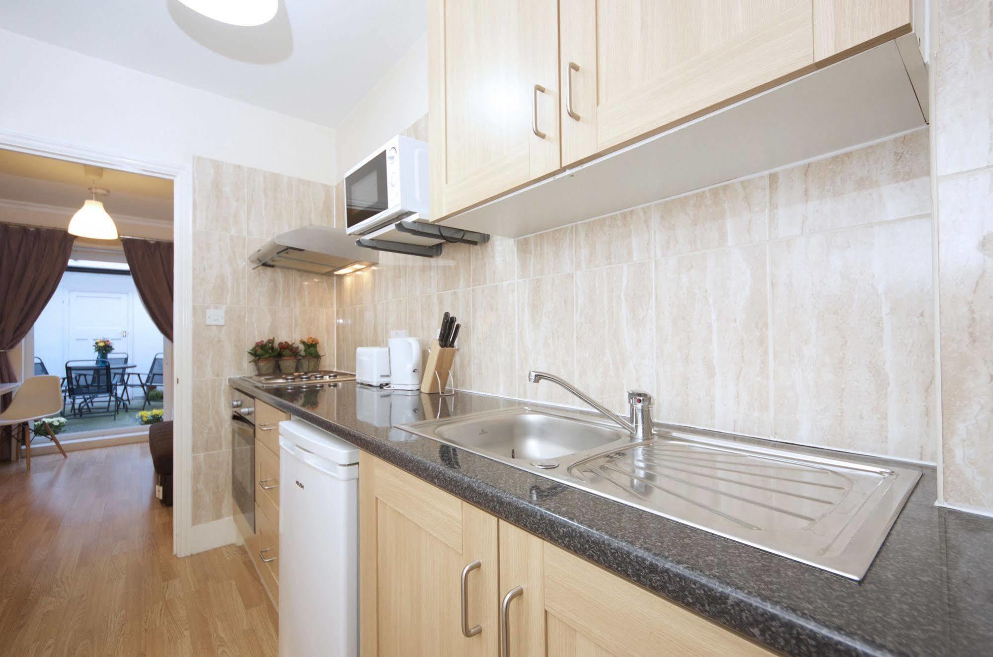 W14 Apartments Лондон Экстерьер фото